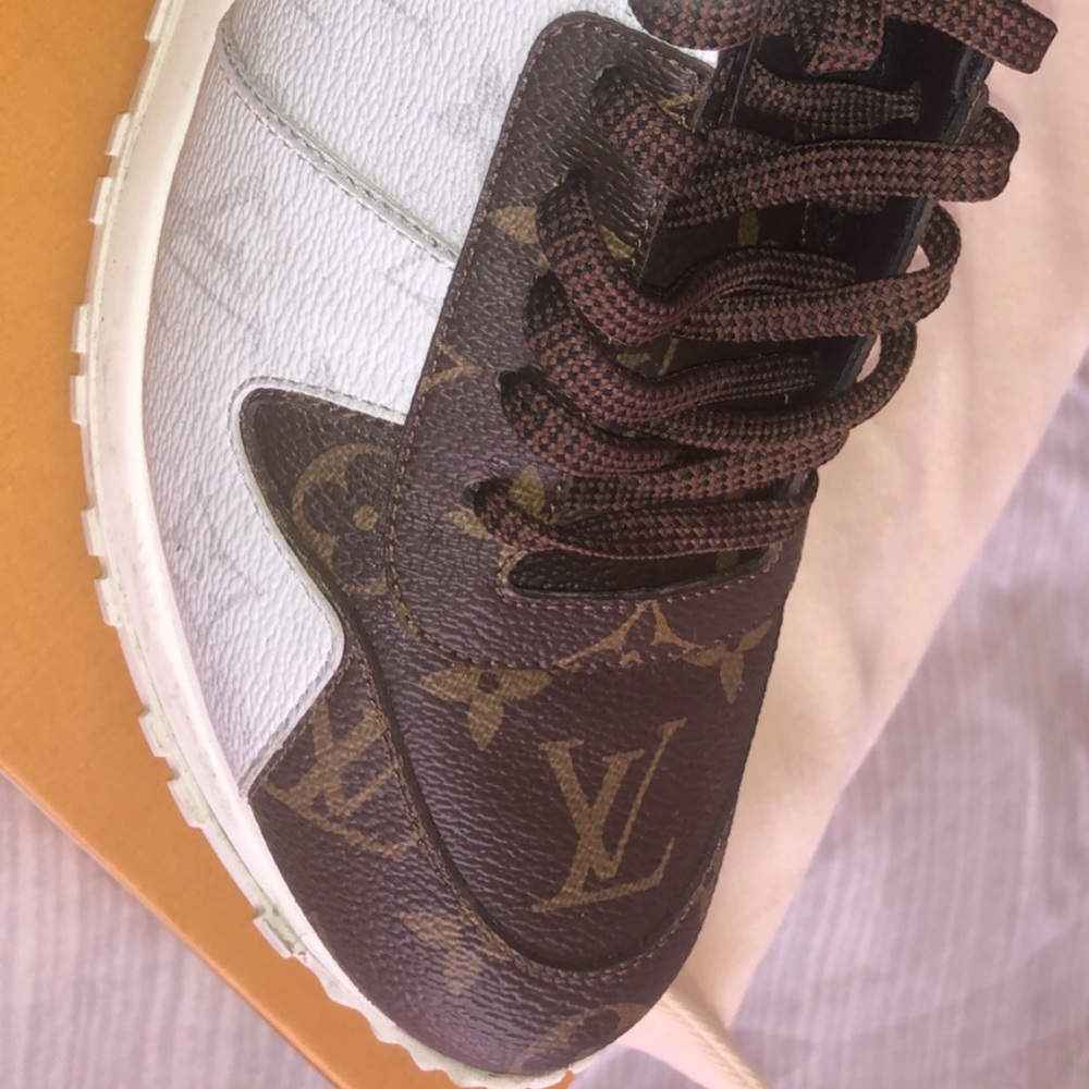 Louis Vuitton runway sneaker - Picture 3 of 7